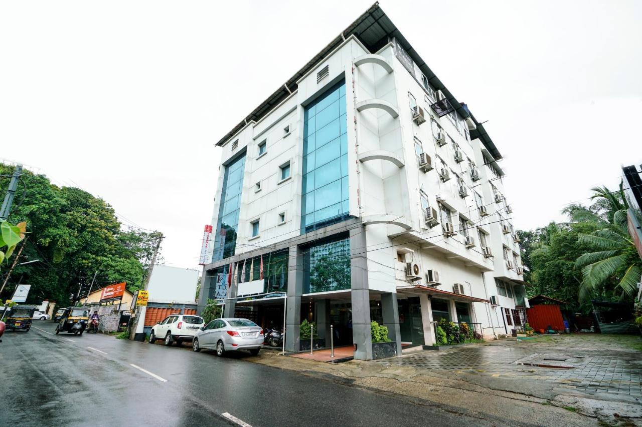 Oyo 1684 Hotel Malabar Inn Kozsíkóde Kültér fotó