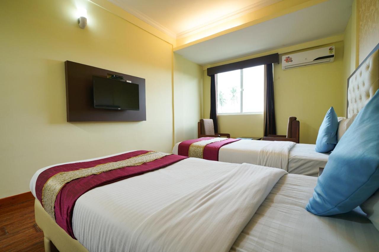 Oyo 1684 Hotel Malabar Inn Kozsíkóde Kültér fotó
